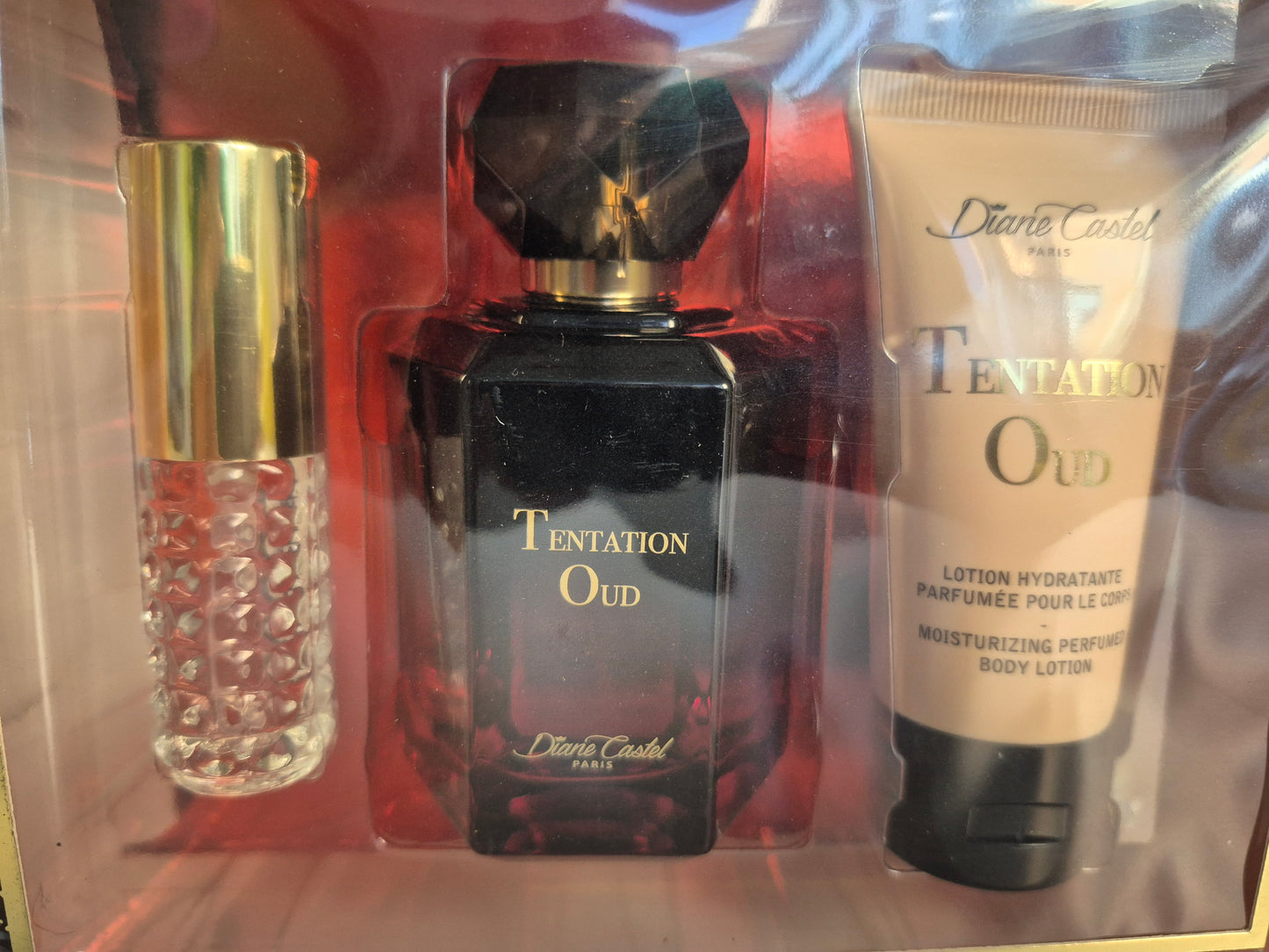 Coffret Parfum Tentation oud (1 parfum de poche 10ml + 1 eau de parfum 100ml + 1 lait parfumé pour le corps 50ml)